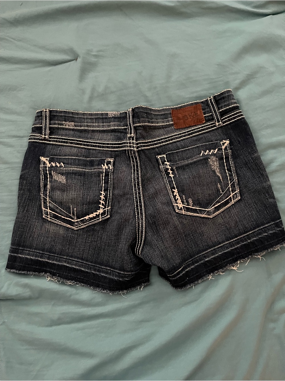 BKE Sabrina Women’s Dark Wash Denim Short - Picture 4 of 4